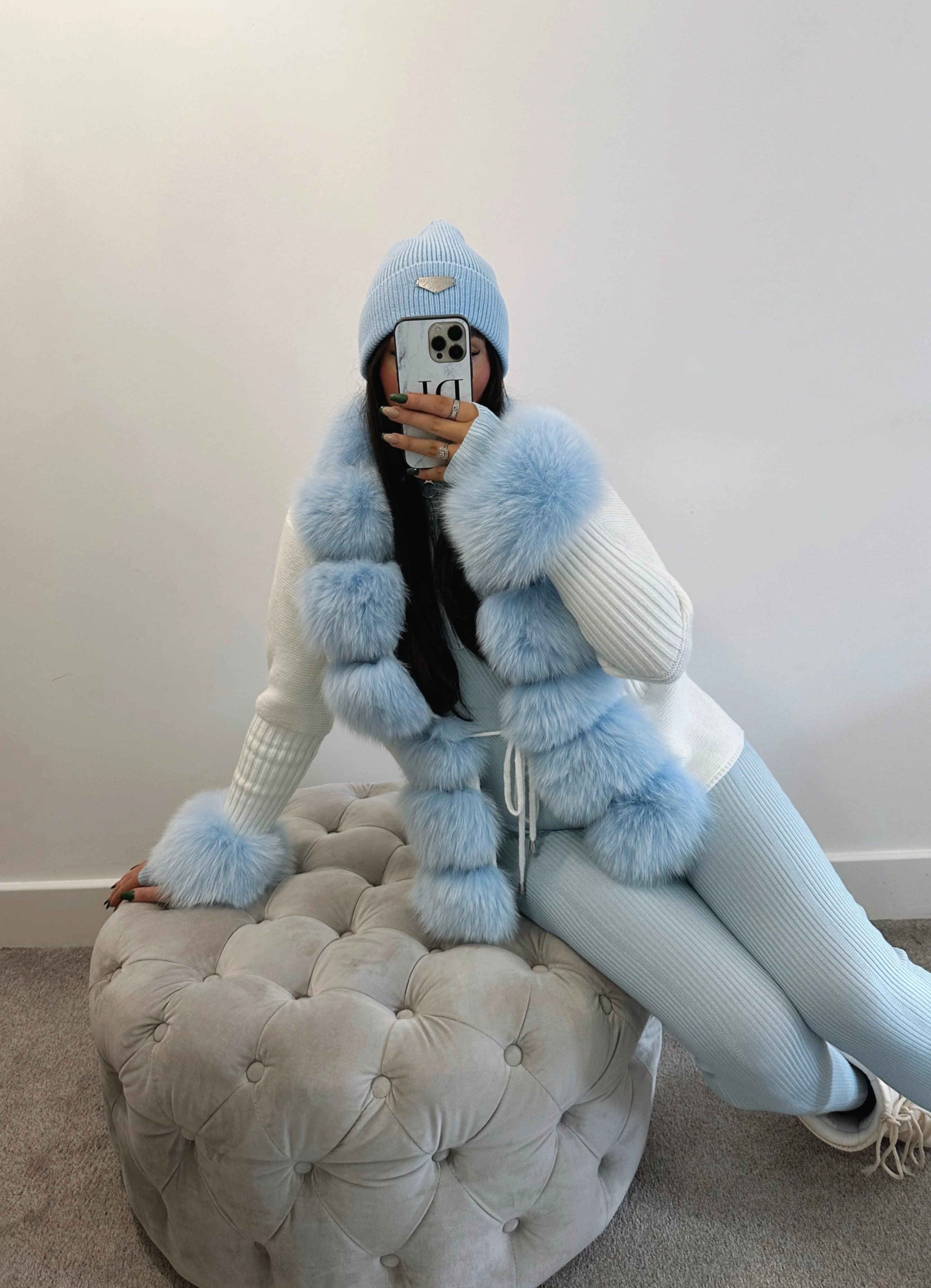 Cardigan with Collar & Cuffs - Image 12