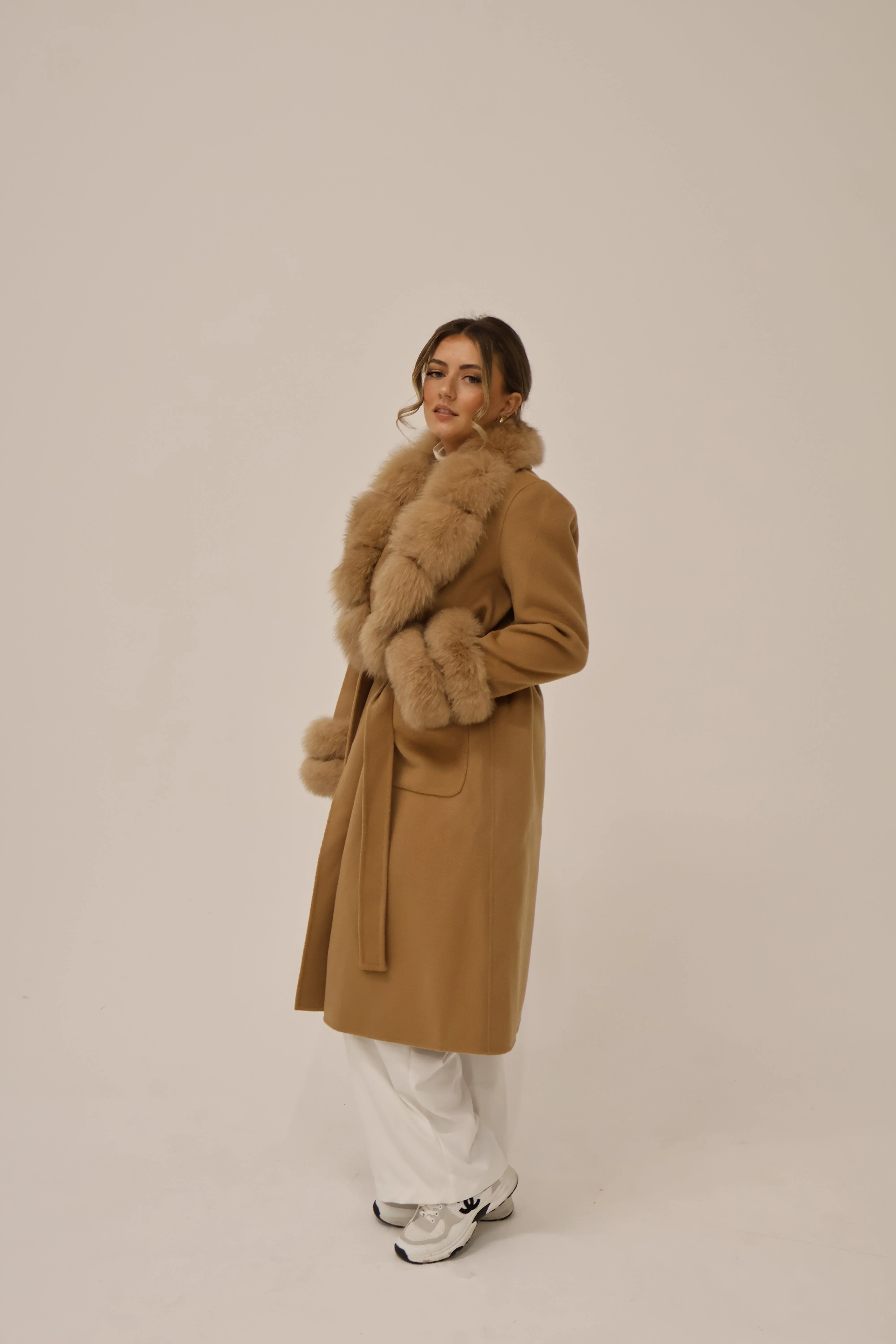 Long Cashmere Coat with Fur Collar & Cuffs - Image 6