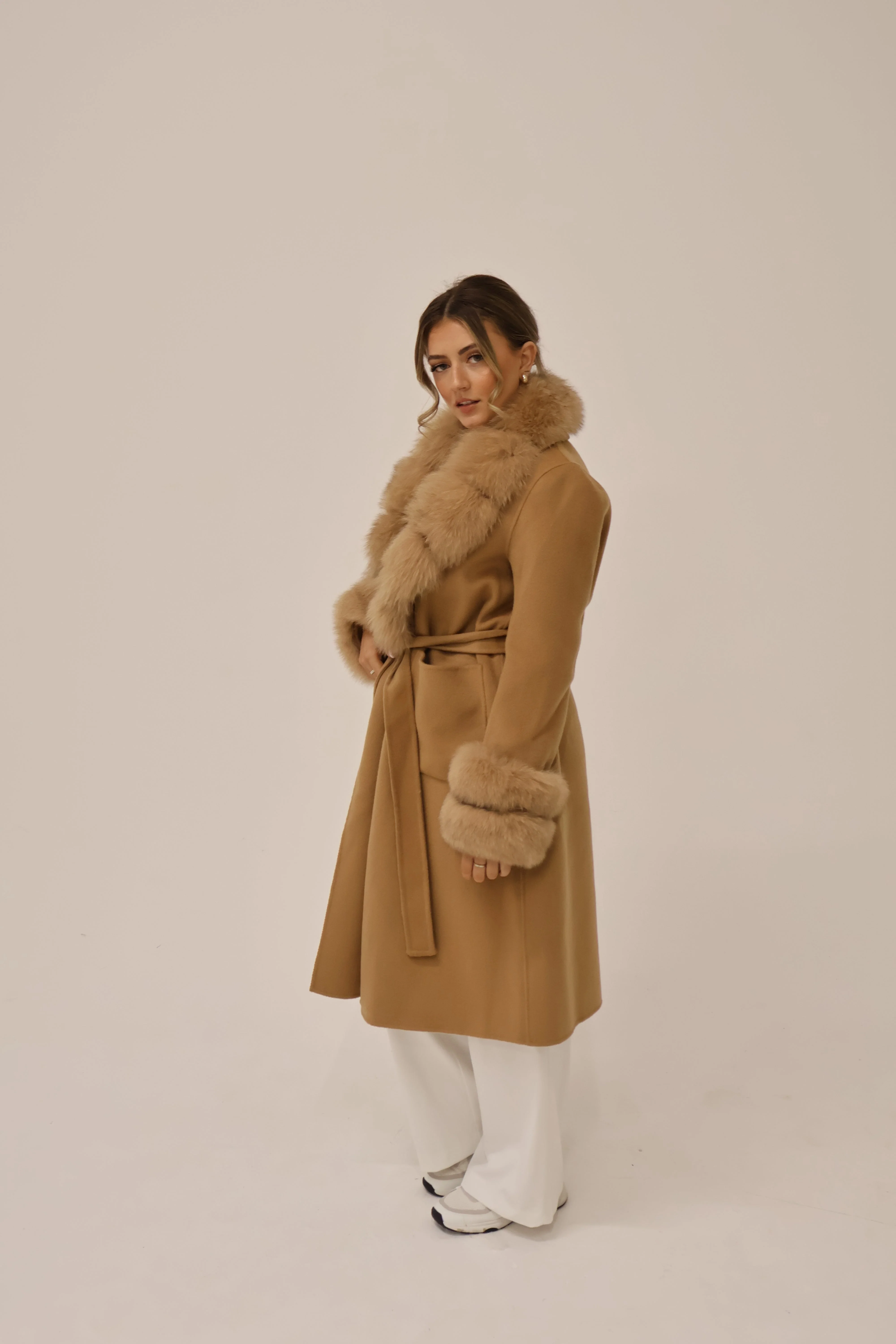Long Cashmere Coat with Fur Collar & Cuffs - Image 7